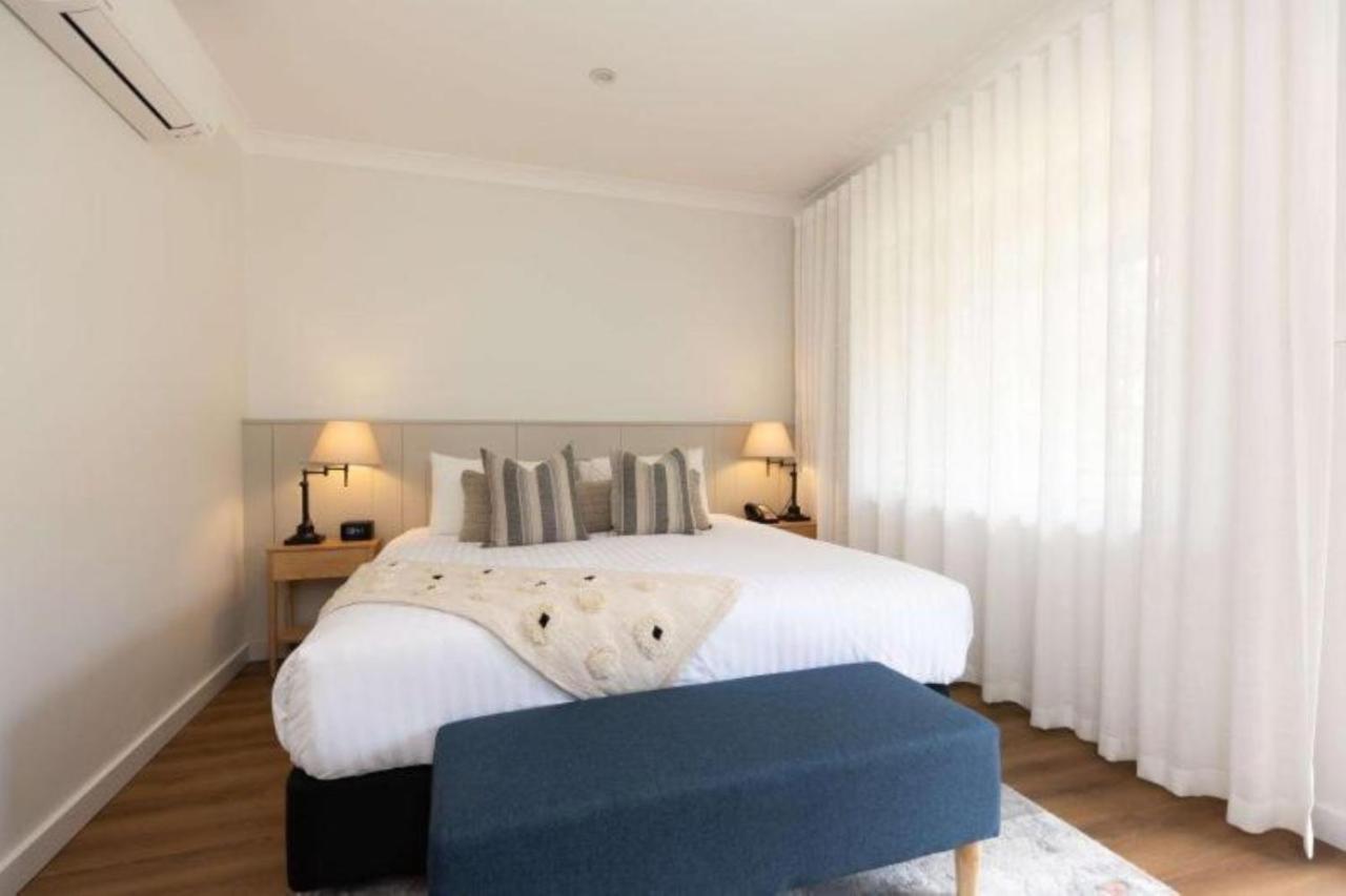 Clare Country Club Hotel Kültér fotó