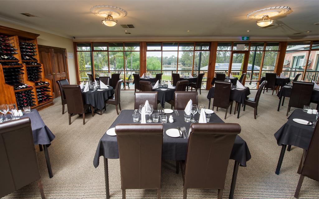 Clare Country Club Hotel Kültér fotó