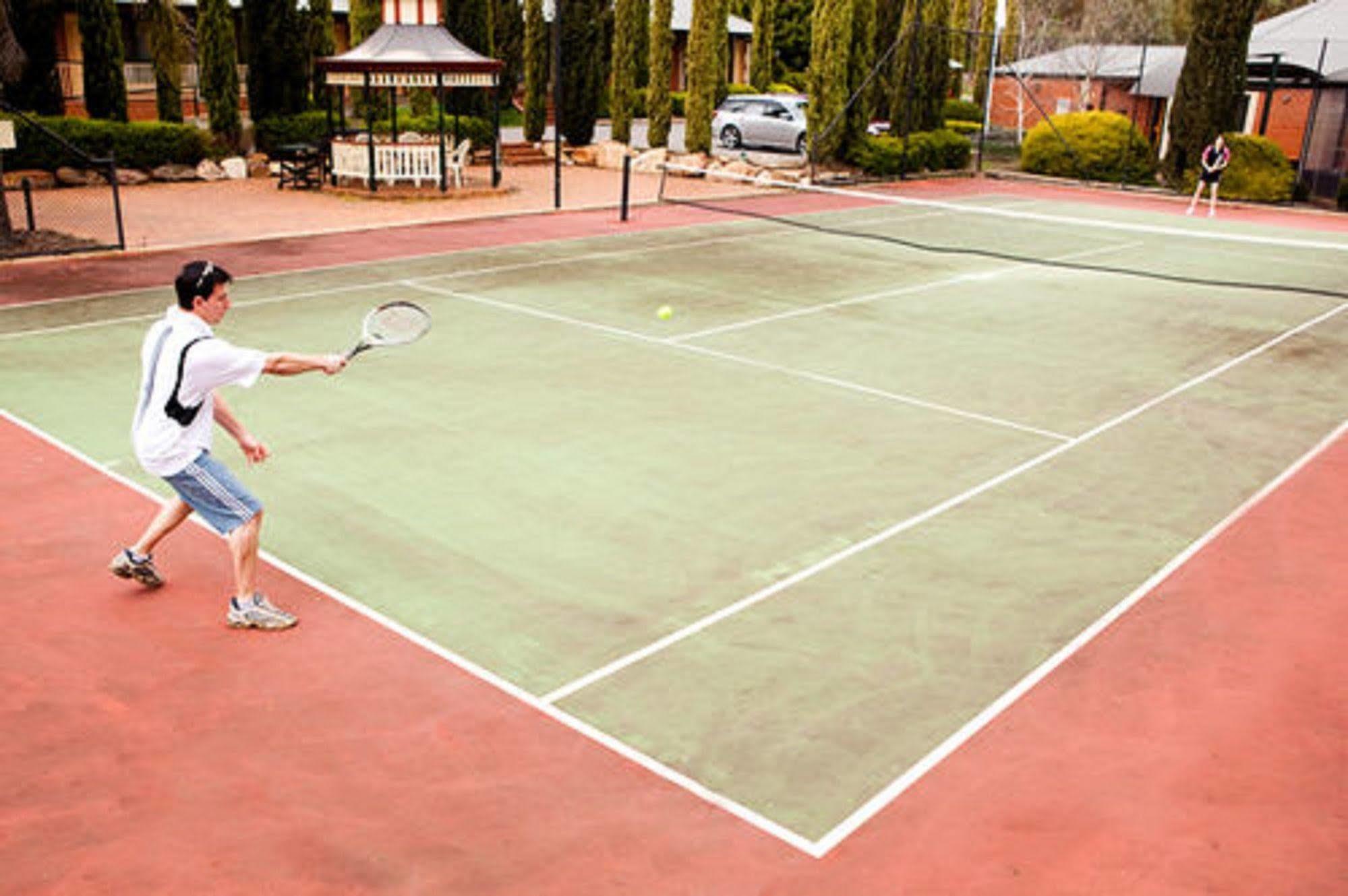 Clare Country Club Hotel Kültér fotó